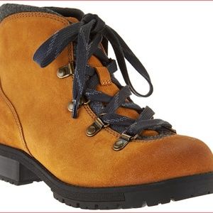 Clark Lace Up Boot